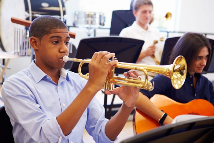 Band_199090853-LR